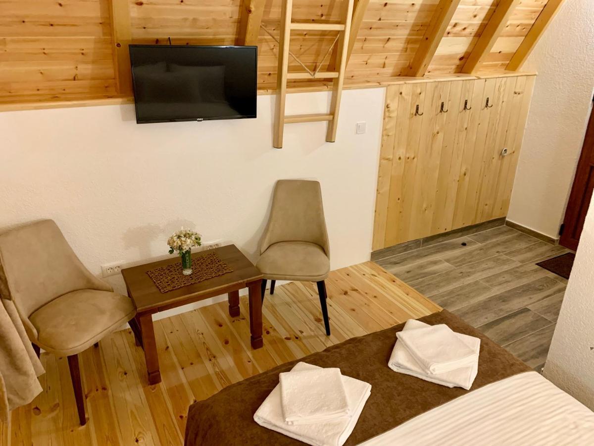 B&B Izvor Žabljak Εξωτερικό φωτογραφία
